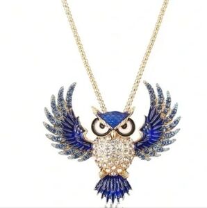BETSY JOHNSON Stunning Blue and Silver Owl Pendant Necklace